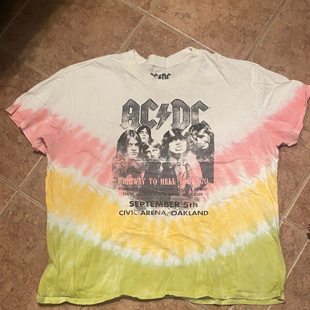 AC/DC Women’s Pink and Yellow Tie-Dye T-Shirt❤️